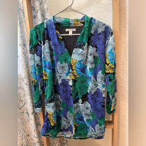 Dana Buchman Floral Top with ruched side